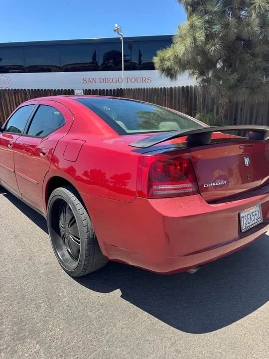 2007 Dodge Charger 6th Gen - Image 3 of 6