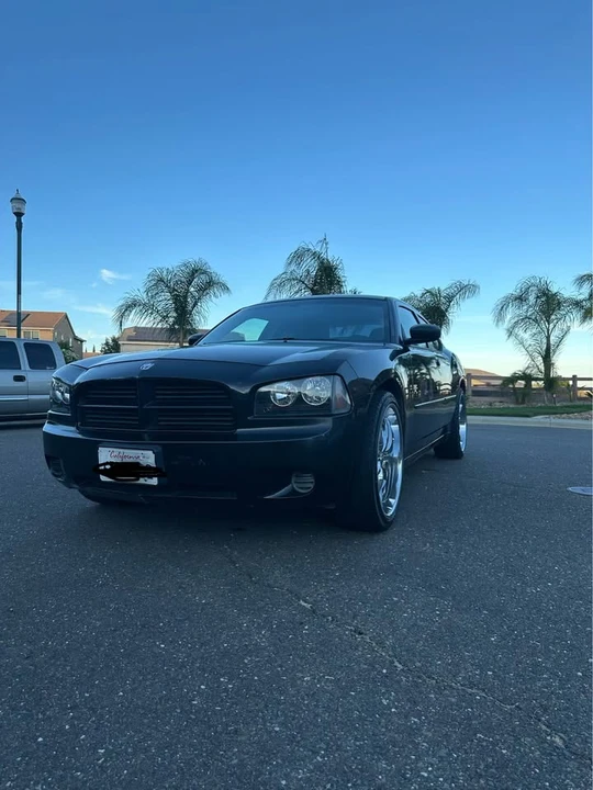 2007 Dodge Charger 6th Gen - Image 2 of 11