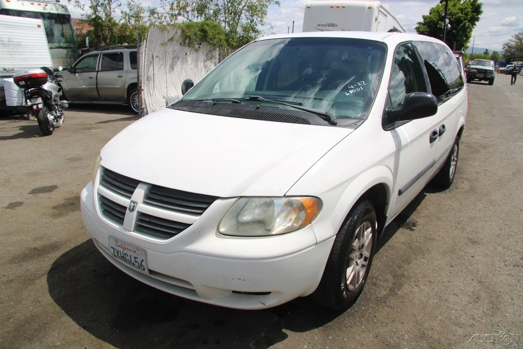 2007 Dodge Caravan - Image 2 of 21