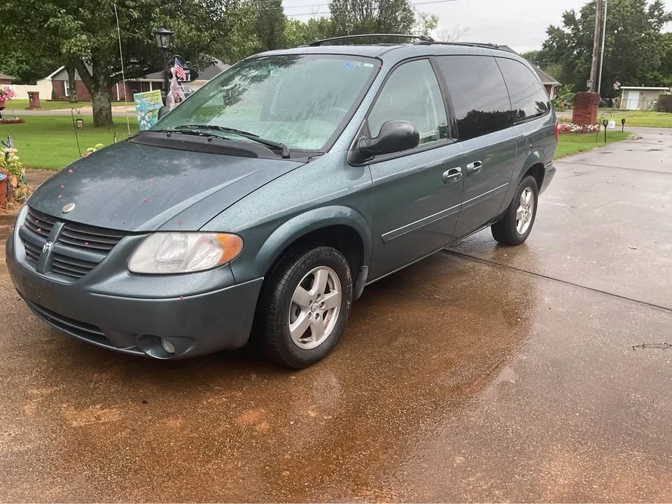 2007 Dodge Caravan - Image 2 of 2