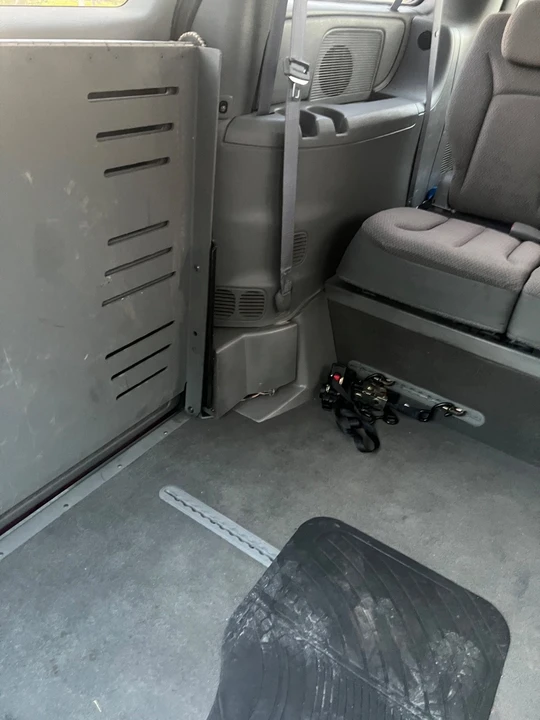 2007 Dodge Caravan - Image 7 of 9
