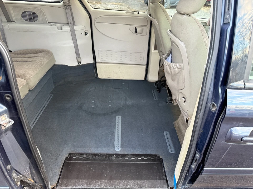 2007 Dodge Caravan - Image 17 of 21