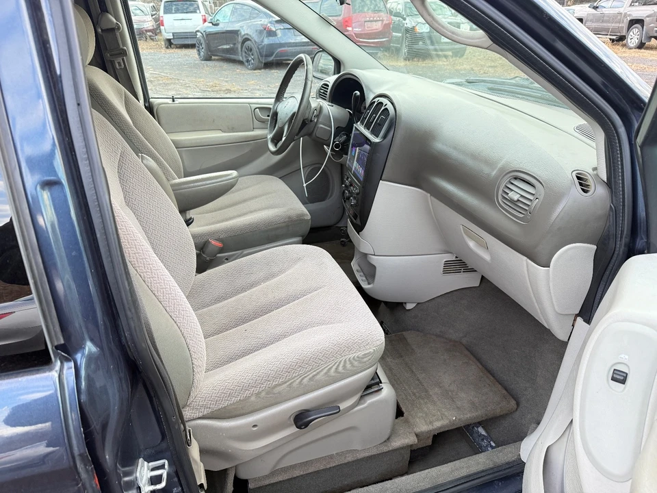 2007 Dodge Caravan - Image 15 of 21