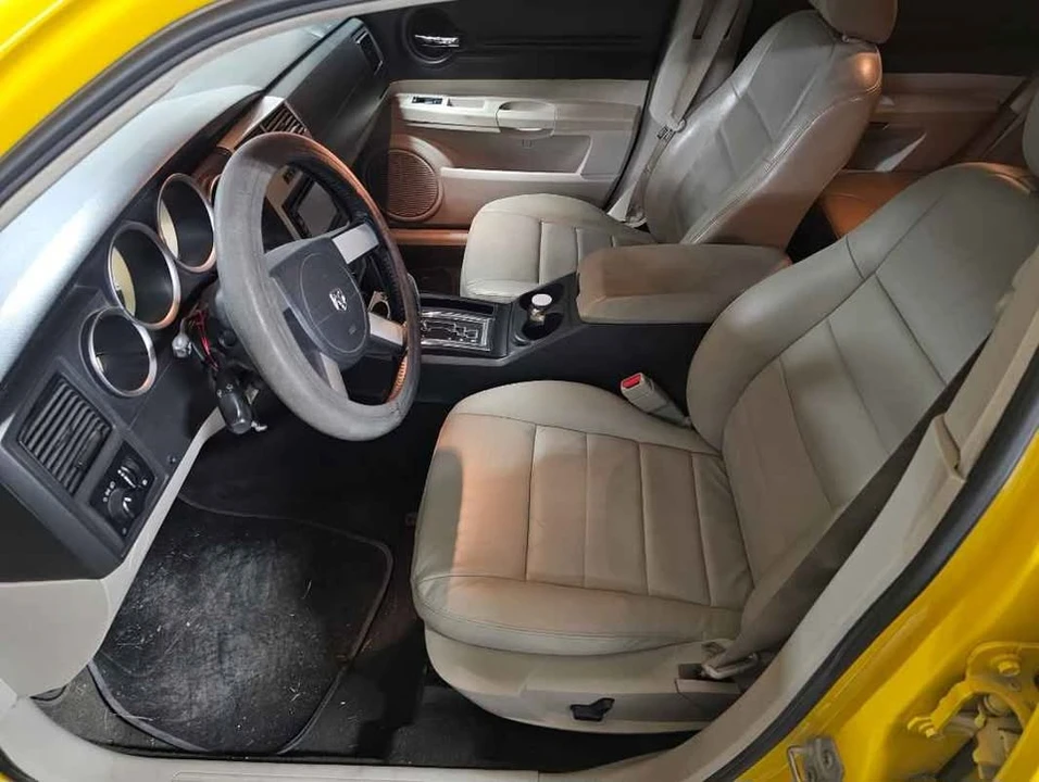 2007 Dodge Magnum 2nd Gen Wagon - Image 13 of 14