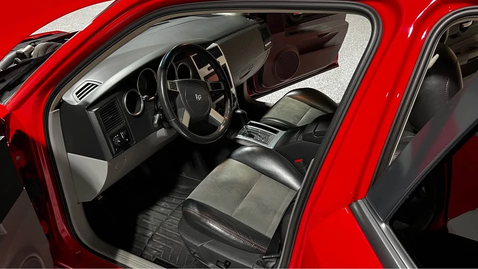 2007 Dodge Magnum 2nd Gen Wagon - Image 15 of 20