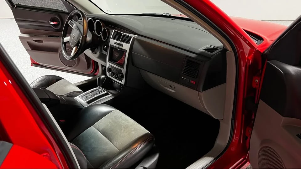 2007 Dodge Magnum 2nd Gen Wagon - Image 17 of 20
