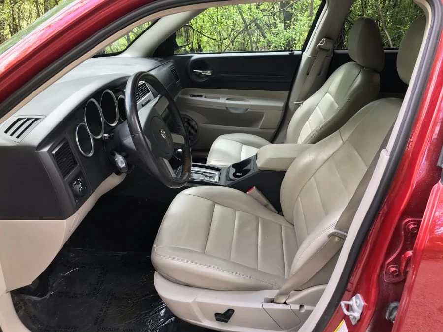 2007 Dodge Magnum 2nd Gen Wagon - Image 4 of 4