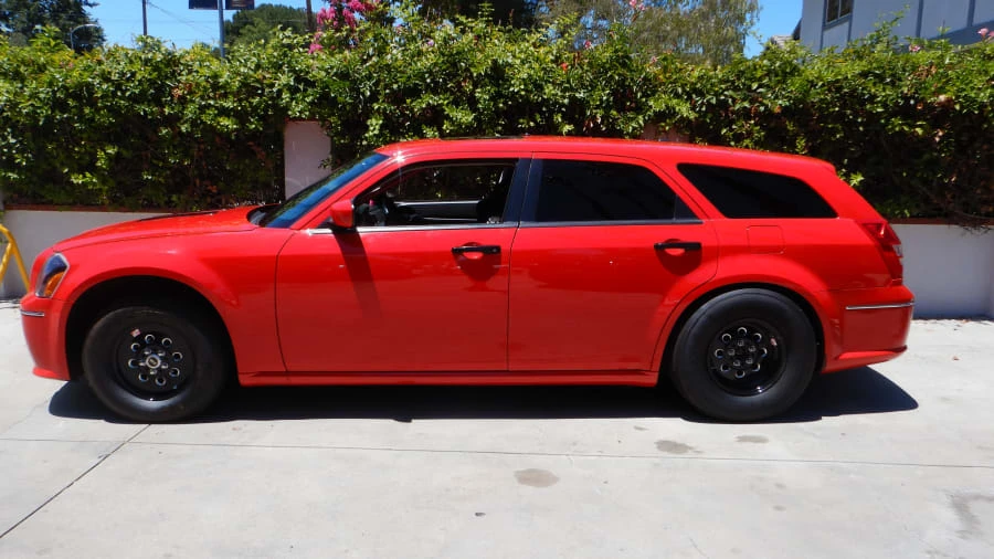 2007 Dodge Magnum 2nd Gen Wagon - Image 2 of 27