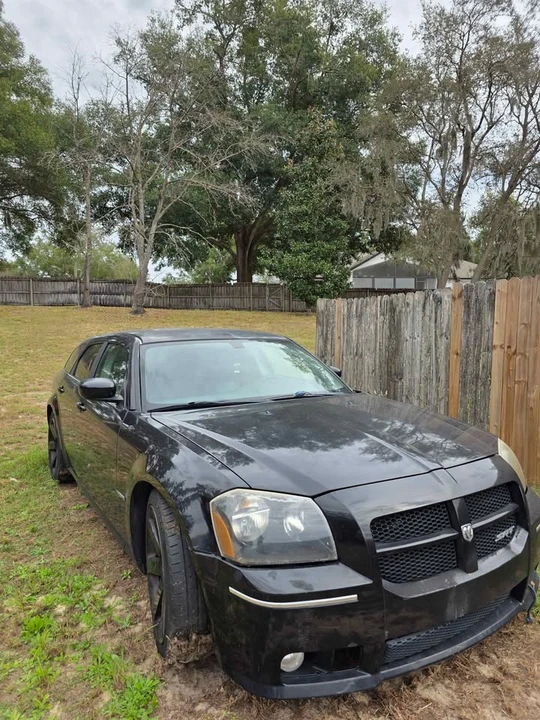 2007 Dodge Magnum SRT8 2nd Gen - Image 2 of 9