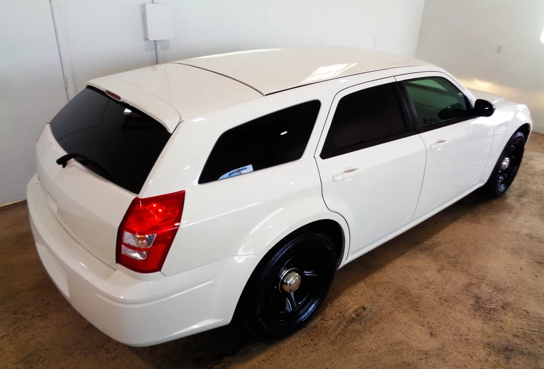 2007 Dodge Magnum 2nd Gen Wagon - Image 9 of 21