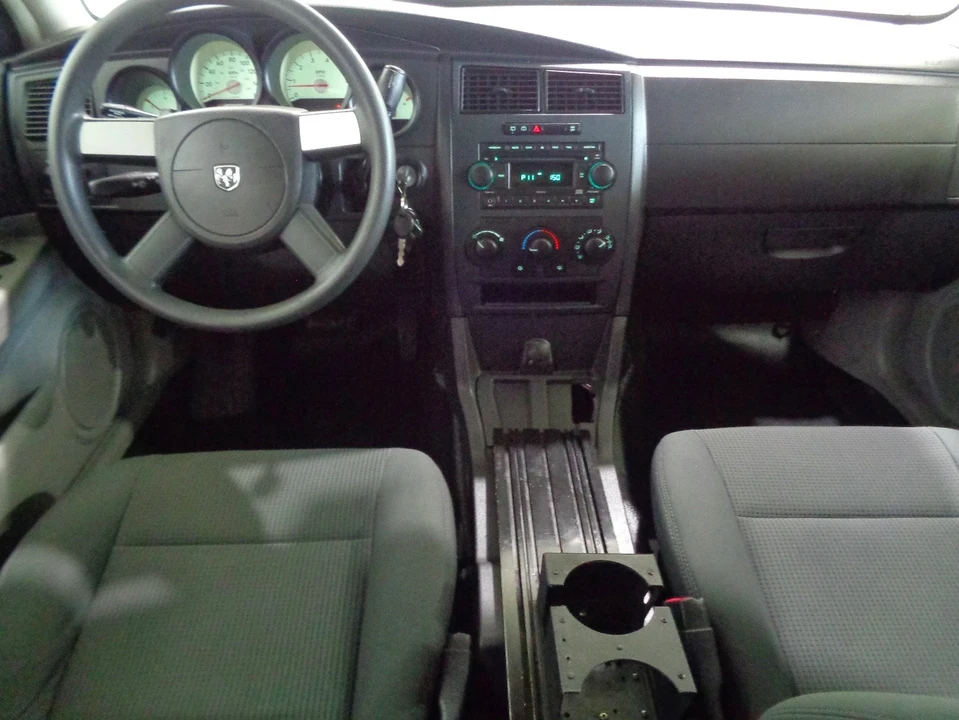 2007 Dodge Magnum 2nd Gen Wagon - Image 19 of 21