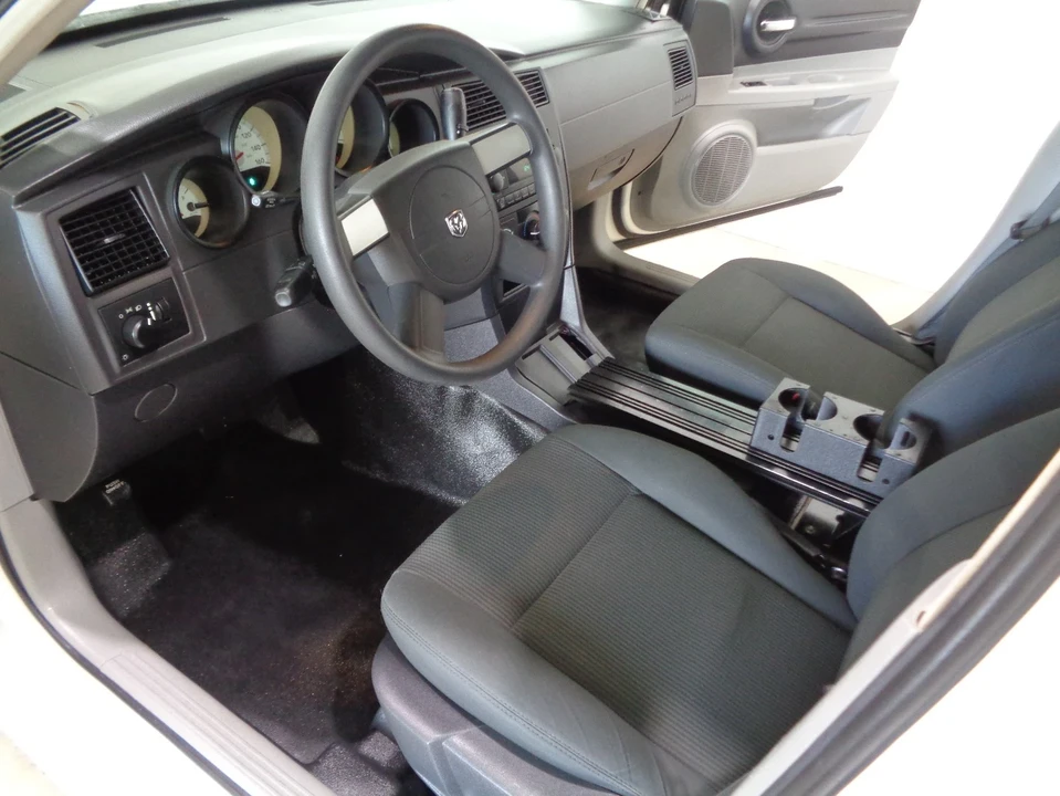 2007 Dodge Magnum 2nd Gen Wagon - Image 17 of 21