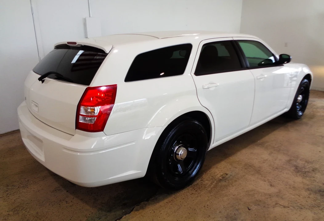 2007 Dodge Magnum 2nd Gen Wagon - Image 3 of 21