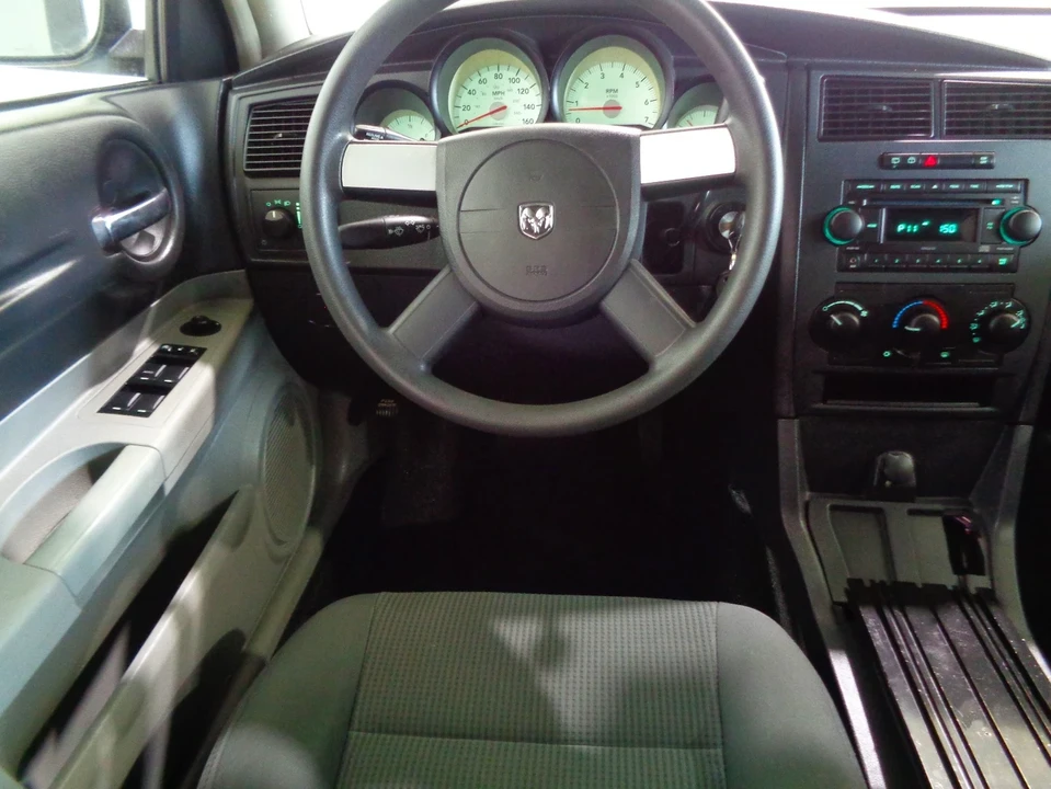 2007 Dodge Magnum 2nd Gen Wagon - Image 20 of 21