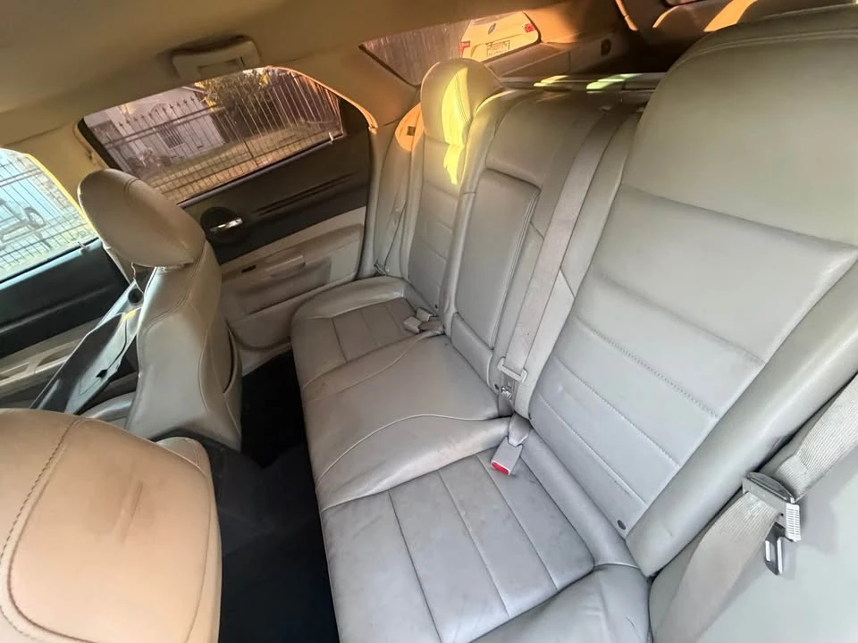 2007 Dodge Magnum 2nd Gen Wagon - Image 11 of 15