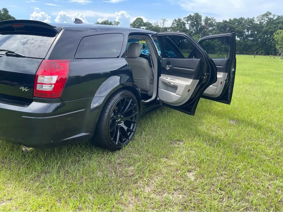 2007 Dodge Magnum 2nd Gen Wagon - Image 9 of 19