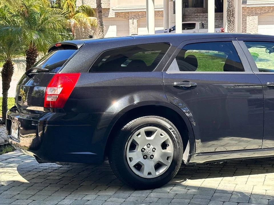 2007 Dodge Magnum 2nd Gen Wagon - Image 6 of 24