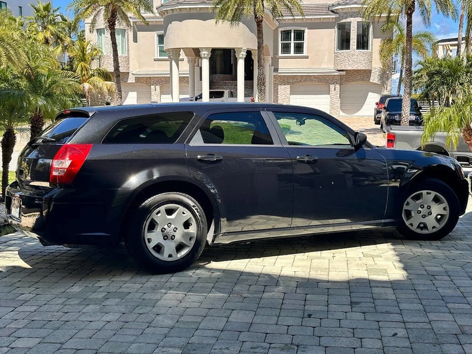 2007 Dodge Magnum 2nd Gen Wagon - Image 5 of 24