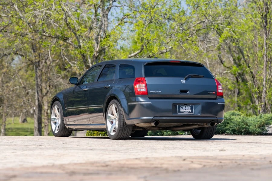 2007 Dodge Magnum SRT8 2nd Gen - Image 16 of 31