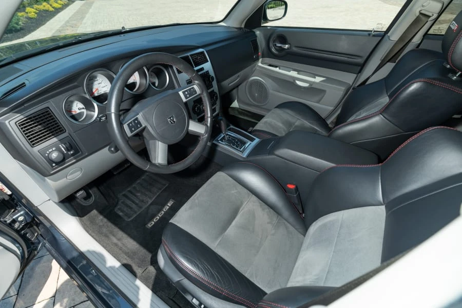 2007 Dodge Magnum SRT8 2nd Gen - Image 24 of 31