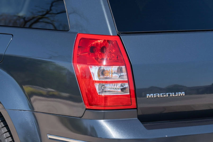2007 Dodge Magnum SRT8 2nd Gen - Image 18 of 31