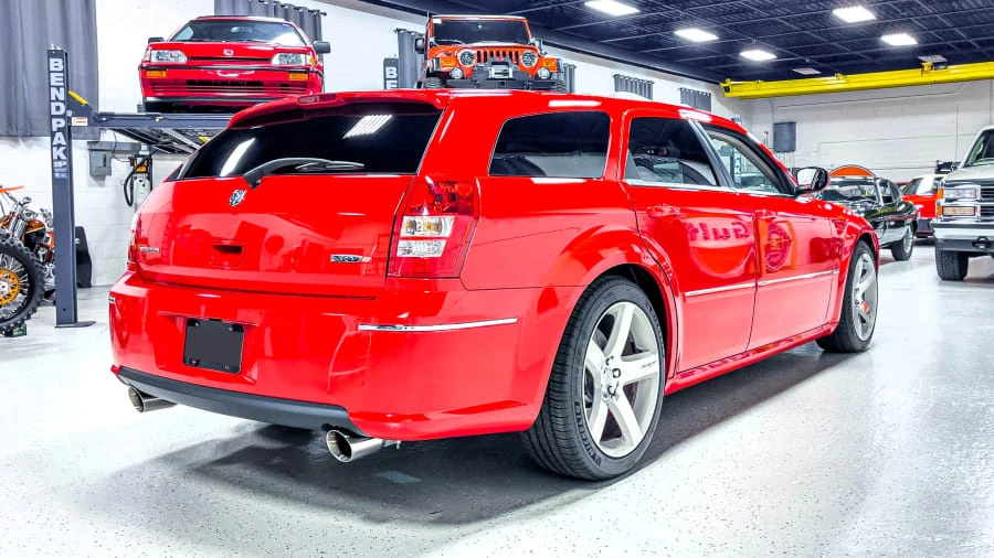 2007 Dodge Magnum SRT8 2nd Gen - Image 2 of 31