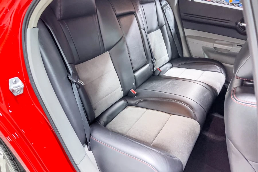 2007 Dodge Magnum SRT8 2nd Gen - Image 28 of 31