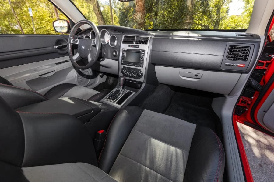2007 Dodge Magnum SRT8 2nd Gen - Image 14 of 24