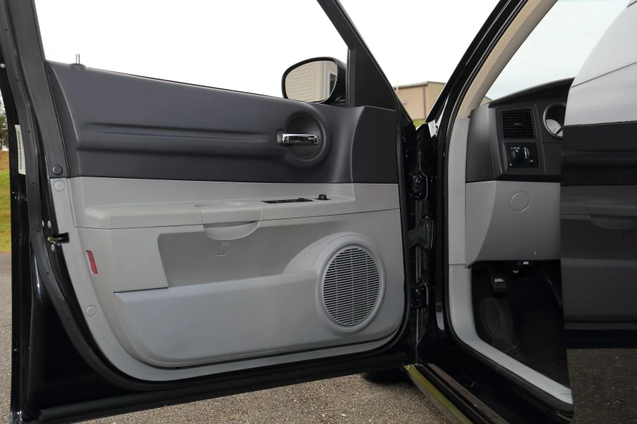 2007 Dodge Magnum SRT8 2nd Gen - Image 21 of 30