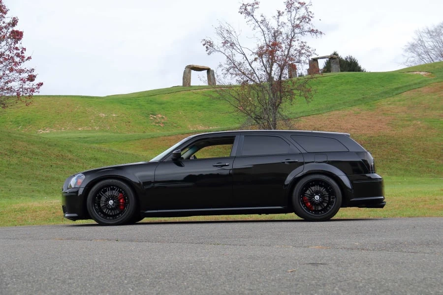 2007 Dodge Magnum SRT8 2nd Gen - Image 2 of 30