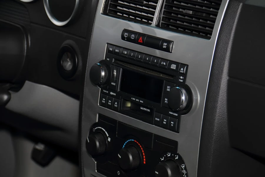 2007 Dodge Magnum SRT8 2nd Gen - Image 17 of 30