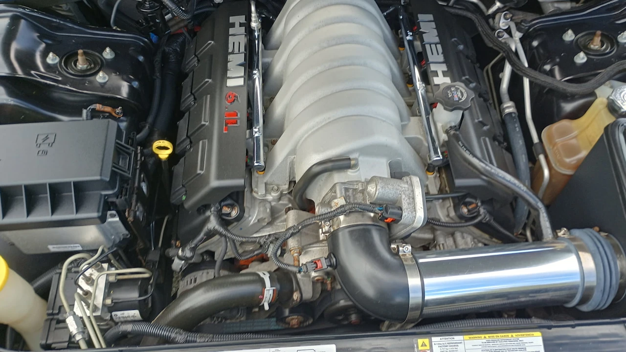 2007 Dodge Magnum SRT8 2nd Gen - Image 8 of 15