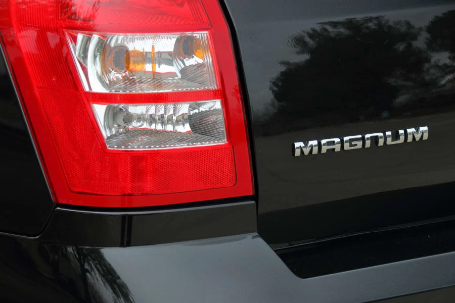 2007 Dodge Magnum SRT8 2nd Gen - Image 13 of 31
