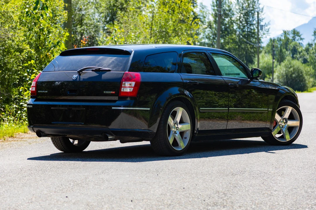 2007 Dodge Magnum SRT8 2nd Gen - Image 18 of 31