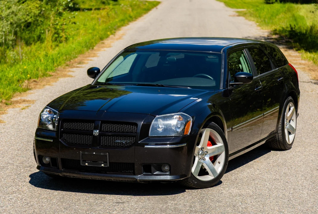 2007 Dodge Magnum SRT8 2nd Gen - Image 10 of 31