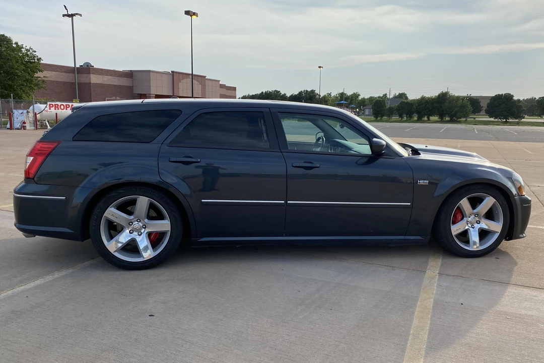 2007 Dodge Magnum SRT8 2nd Gen - Image 3 of 31