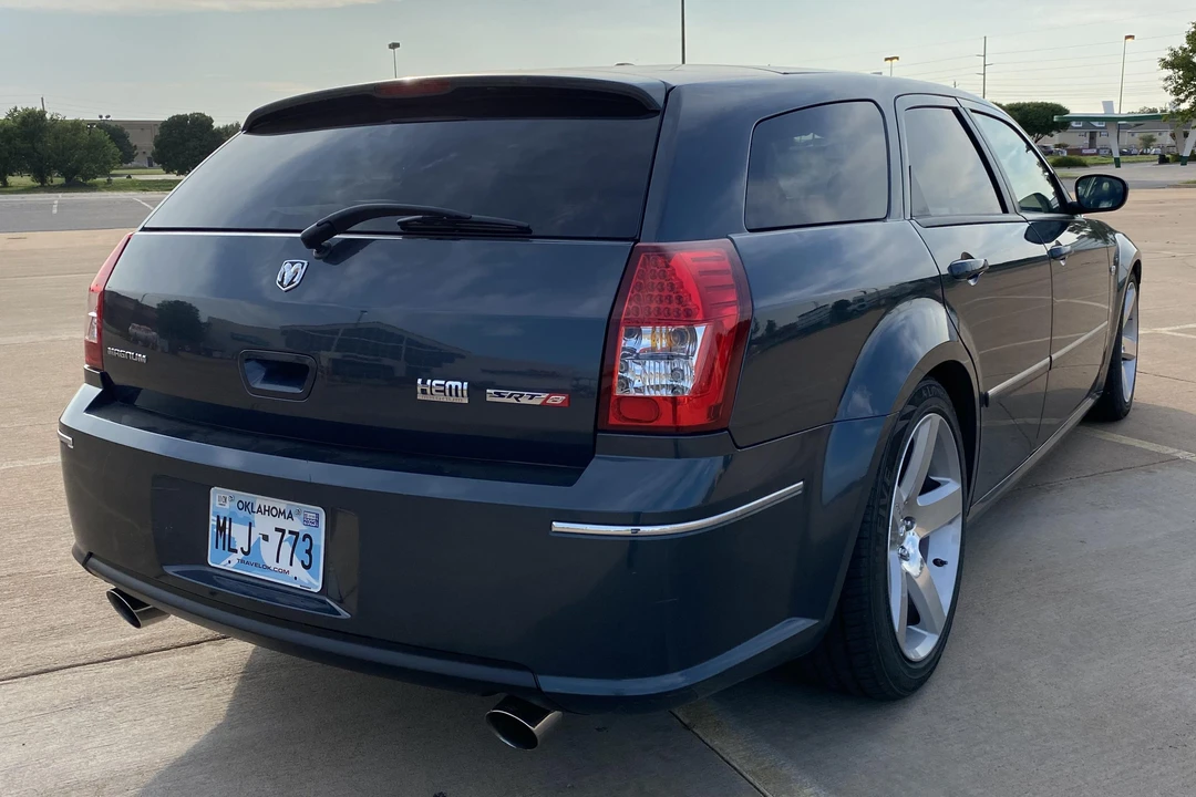 2007 Dodge Magnum SRT8 2nd Gen - Image 4 of 31