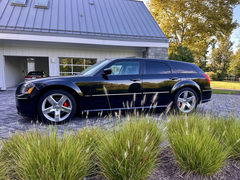 2007 Dodge Magnum SRT8 2nd Gen - Image 25 of 31