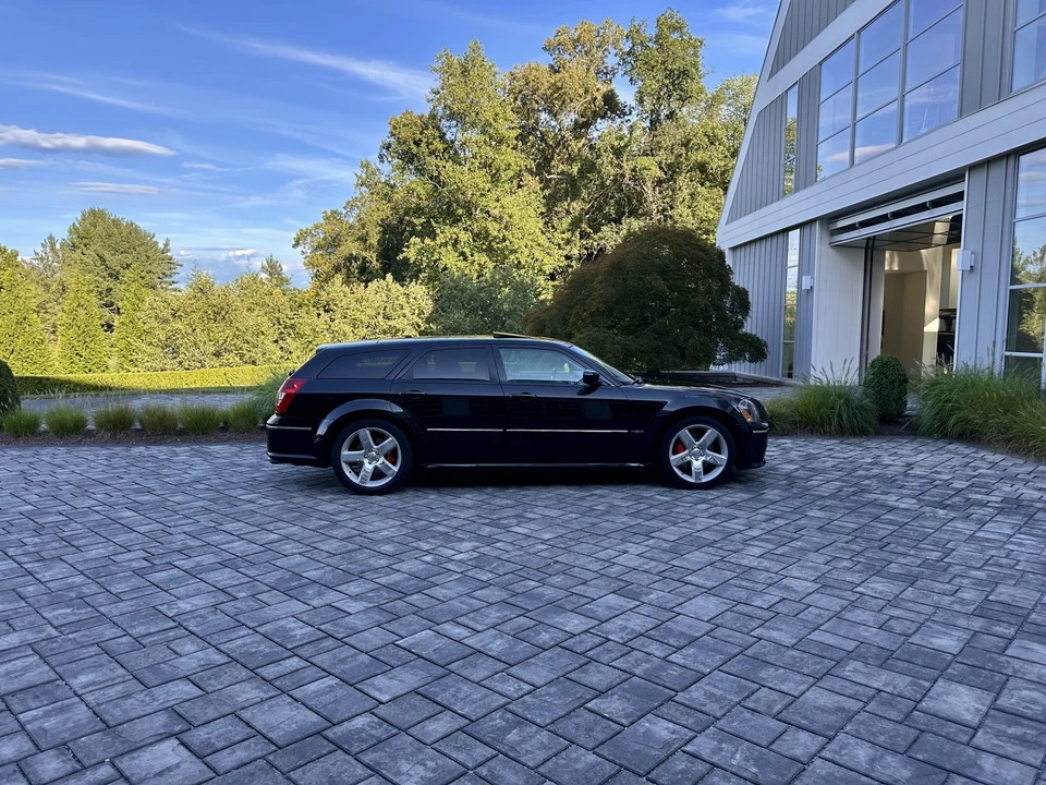 2007 Dodge Magnum SRT8 2nd Gen - Image 12 of 31