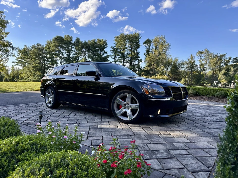 2007 Dodge Magnum SRT8 2nd Gen - Image 9 of 31
