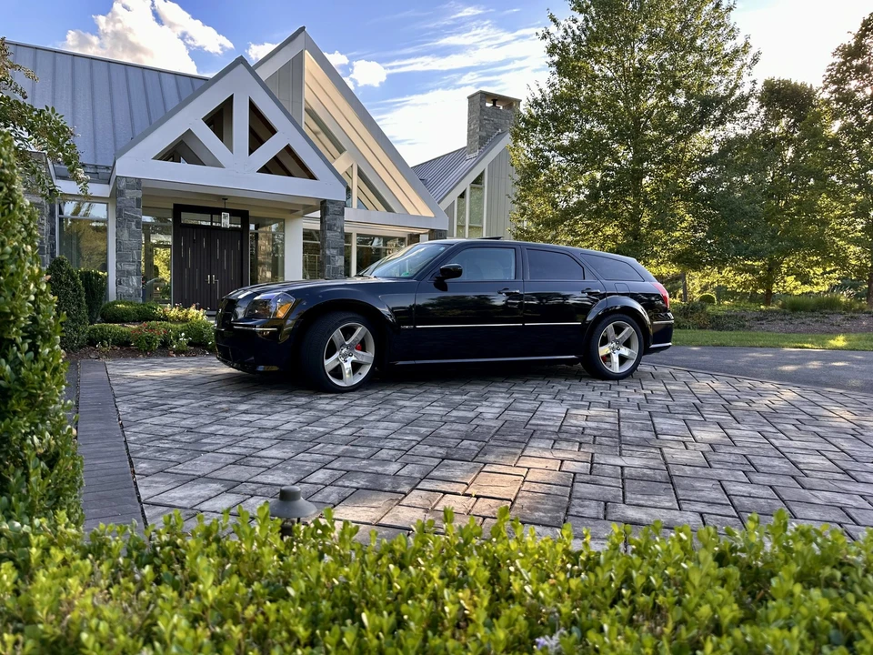 2007 Dodge Magnum SRT8 2nd Gen - Image 27 of 31