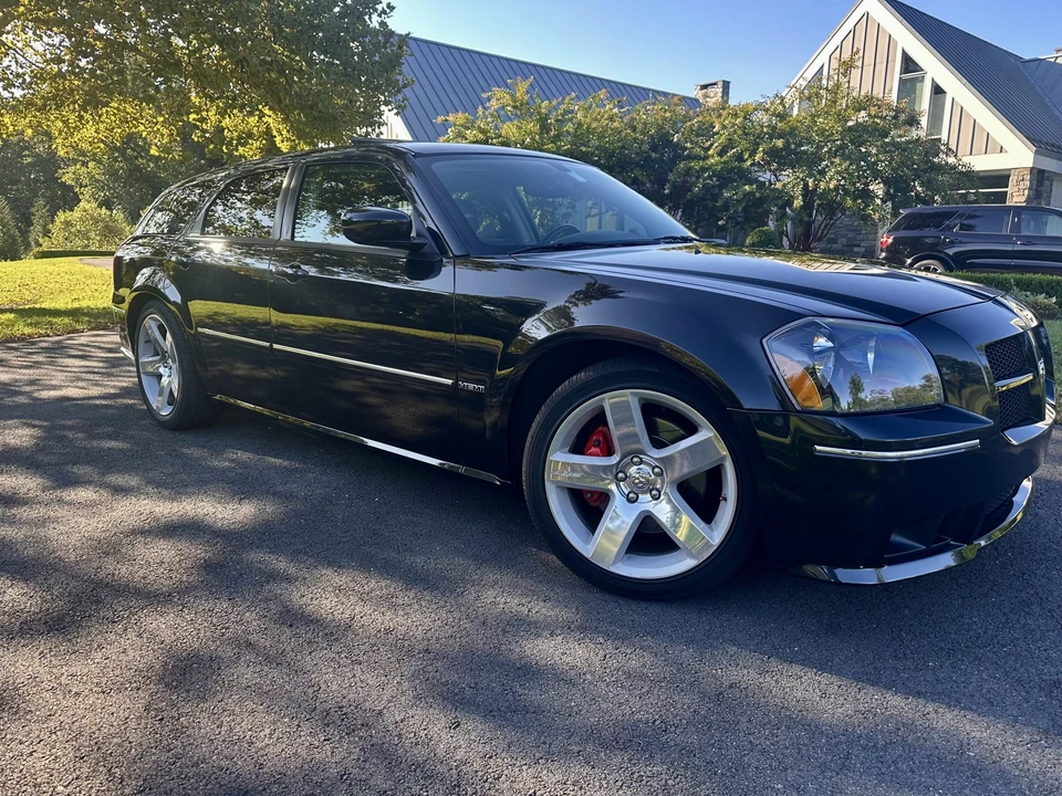 2007 Dodge Magnum SRT8 2nd Gen - Image 10 of 31