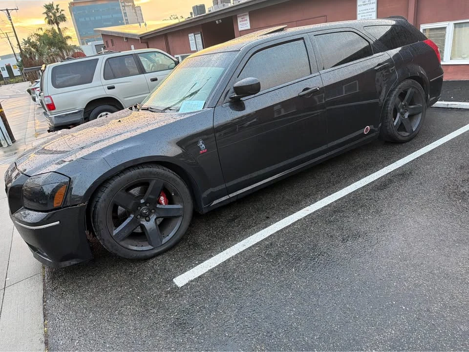 2007 Dodge Magnum SRT8 2nd Gen - Image 6 of 7