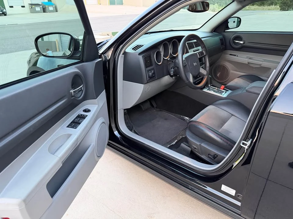 2007 Dodge Magnum SRT8 2nd Gen - Image 6 of 13