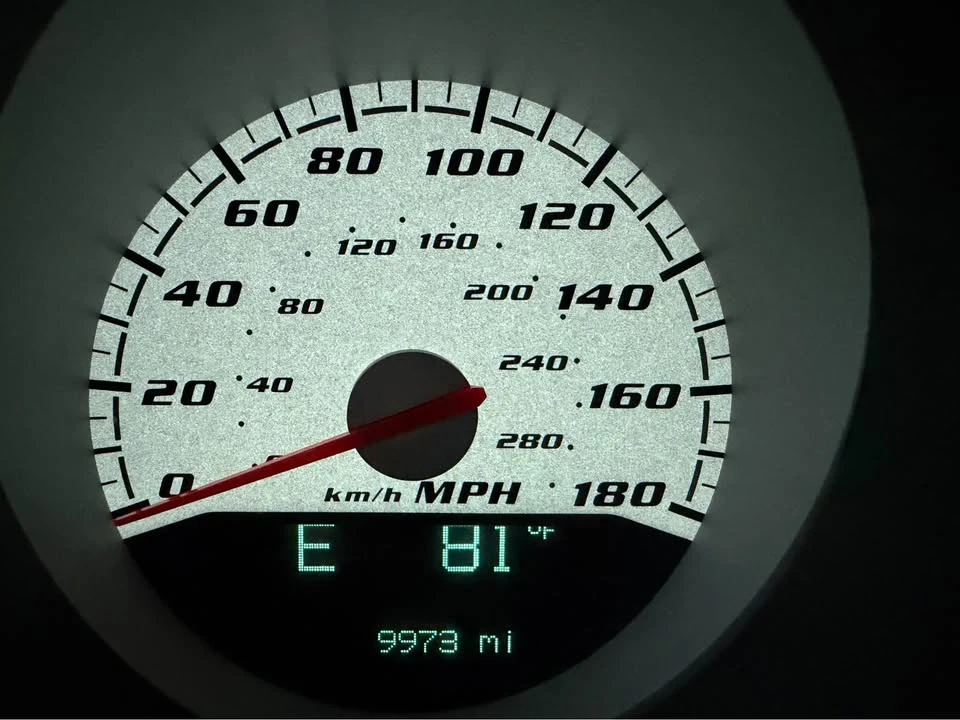 2007 Dodge Magnum SRT8 2nd Gen - Image 12 of 13