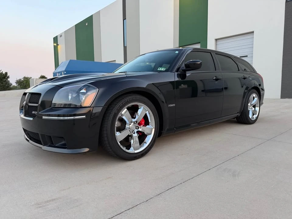 2007 Dodge Magnum SRT8 2nd Gen - Image 2 of 13
