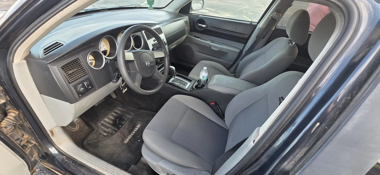2007 Dodge Magnum 2nd Gen Wagon - Image 7 of 15