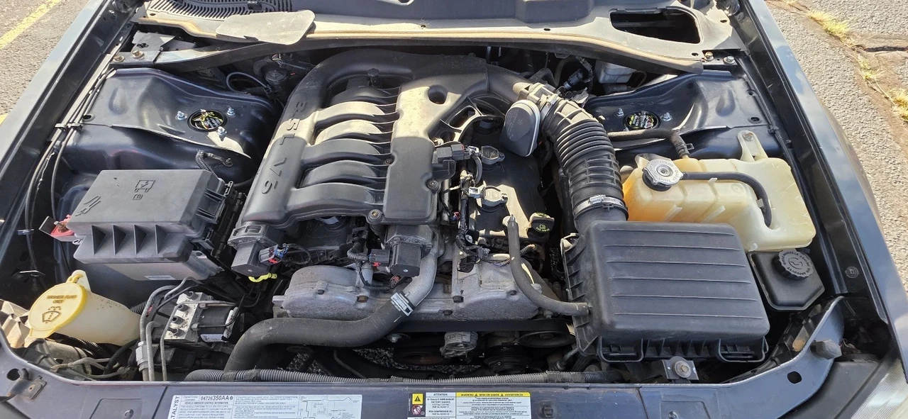 2007 Dodge Magnum 2nd Gen Wagon - Image 14 of 15