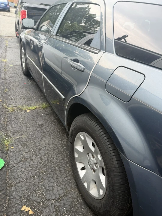 2007 Dodge Magnum 2nd Gen Wagon - Image 6 of 16
