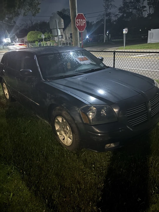 2007 Dodge Magnum 2nd Gen Wagon - Image 9 of 16